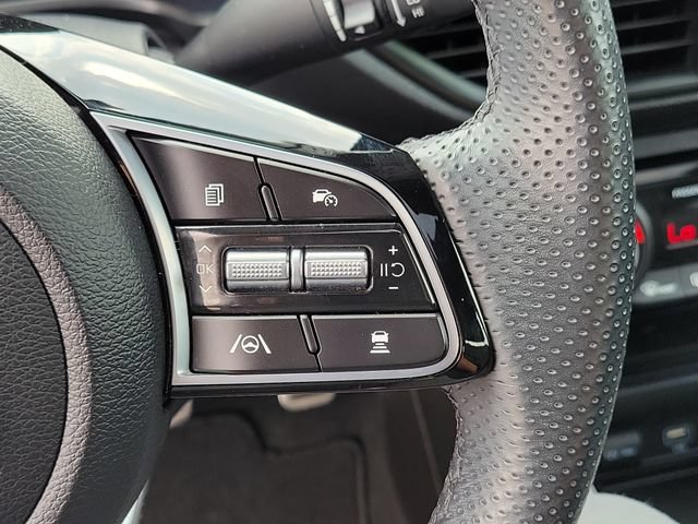Used 2023 Kia Forte GT-Line w/ GT-Line Premium Package FWD image 12