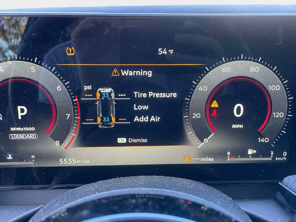 Used 2025 Nissan Kicks SR FWD image 25