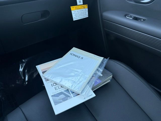 Used 2025 Hyundai Ioniq 5 SEL image 33