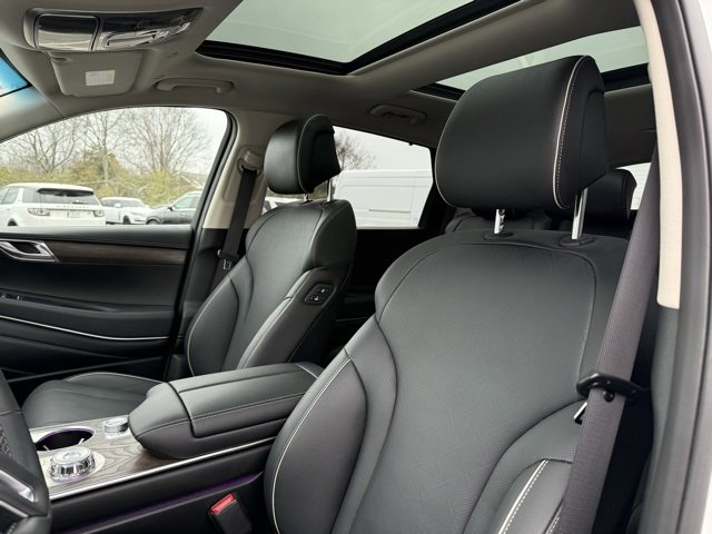 Used 2025 Genesis GV80 2.5T Prestige image 12