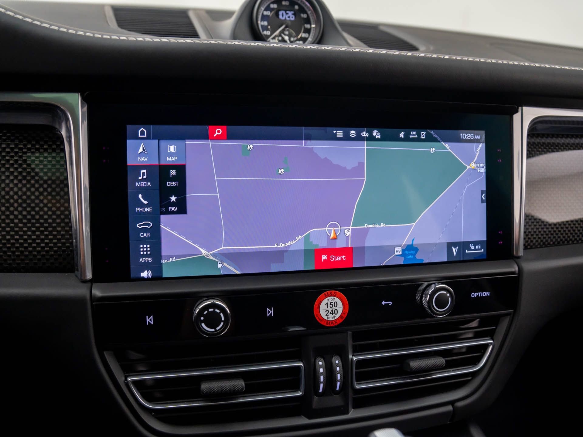 Certified 2025 Porsche Macan GTS image 28