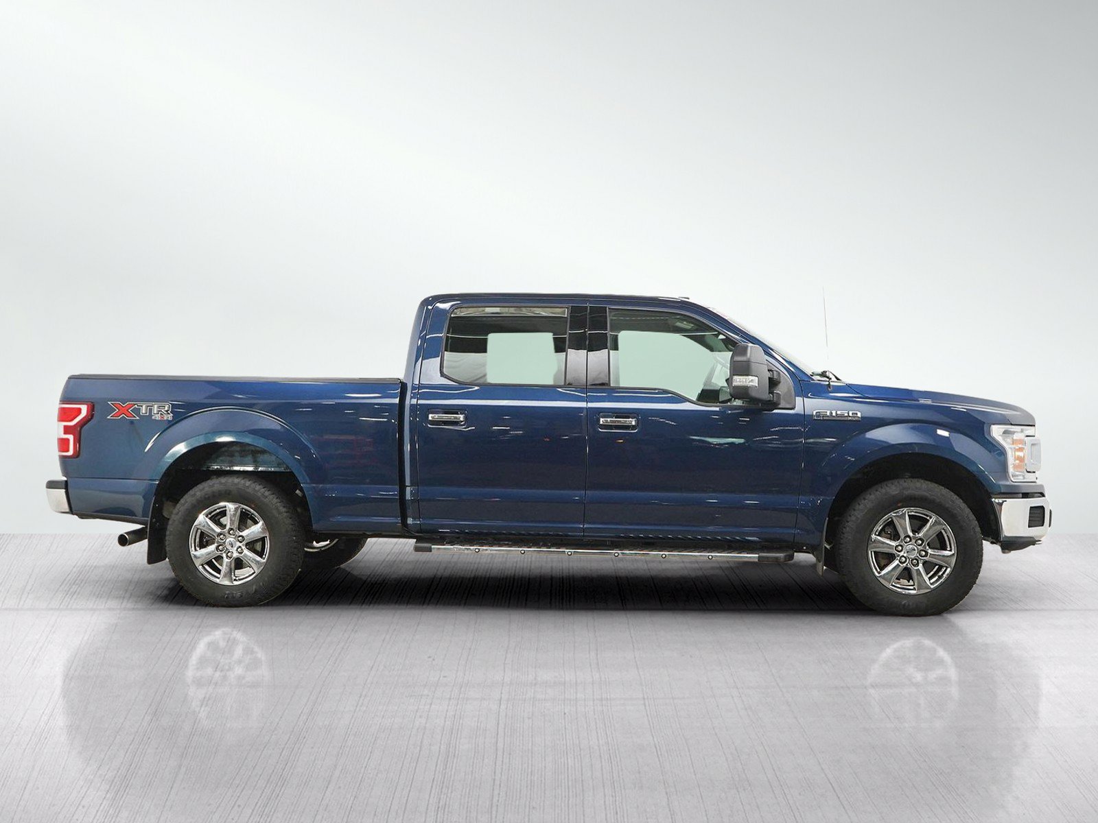 Used 2018 Ford F150 XLT w/ Equipment Group 301A Mid AWD/4WD image 6