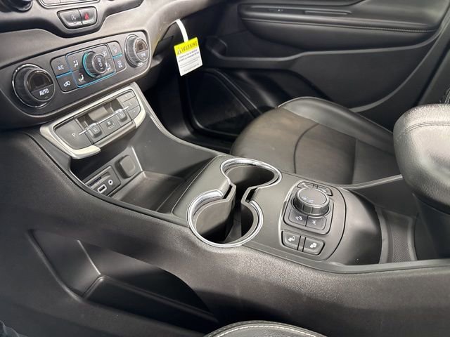 Used 2023 GMC Terrain SLT image 27