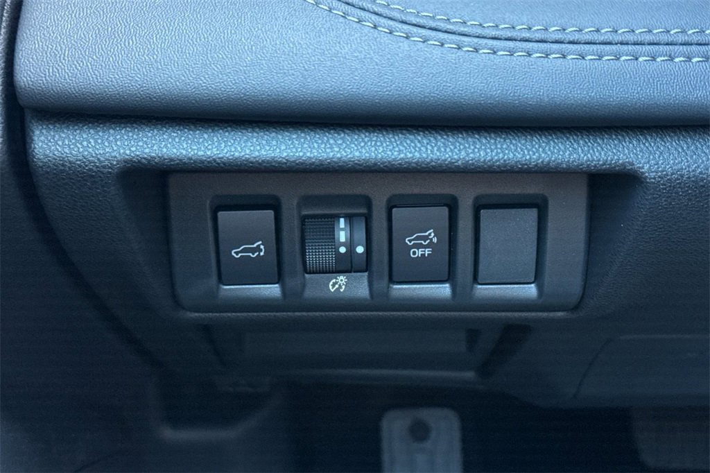 New 2025 Subaru Outback Touring XT image 32