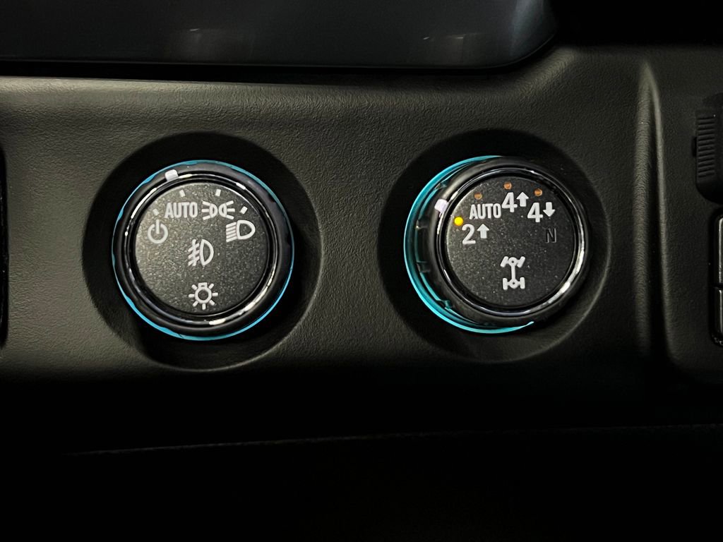 Used 2019 Chevrolet Tahoe Premier AWD/4WD image 35