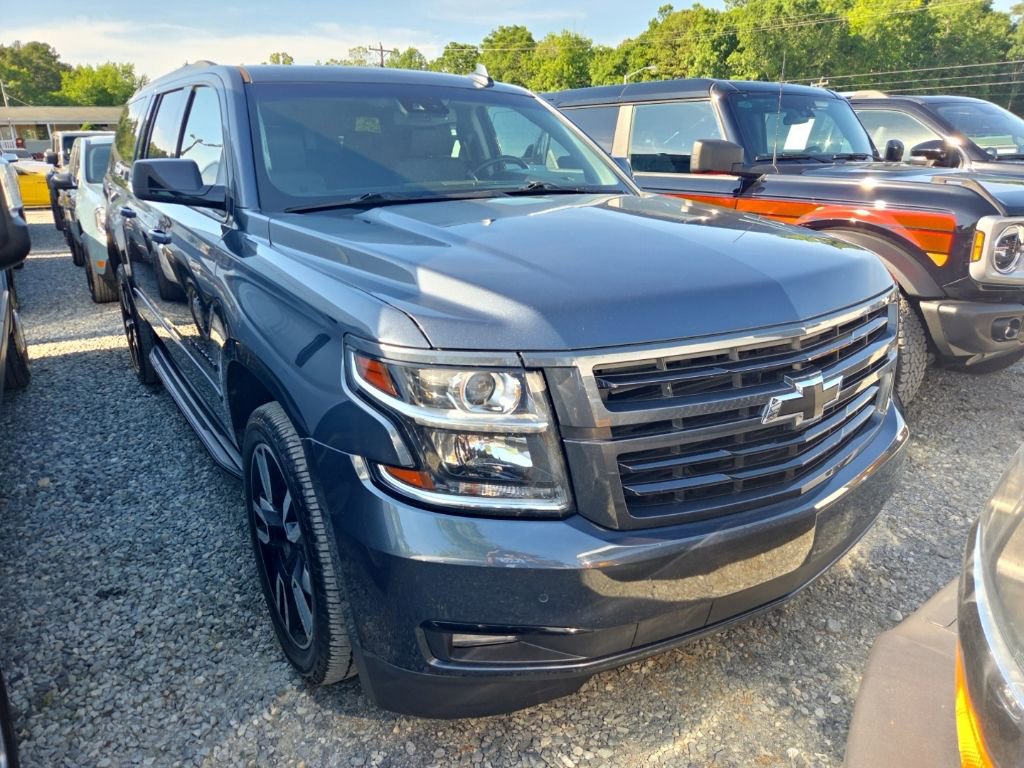 Used 2020 Chevrolet Suburban Premier AWD/4WD image 2