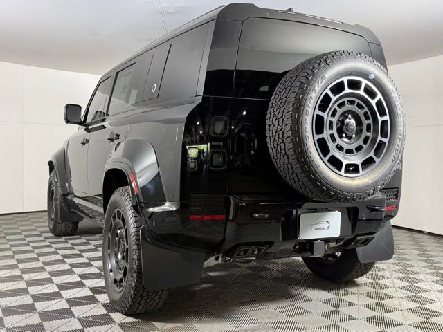 New 2026 Land Rover Defender 110 OCTA image 4