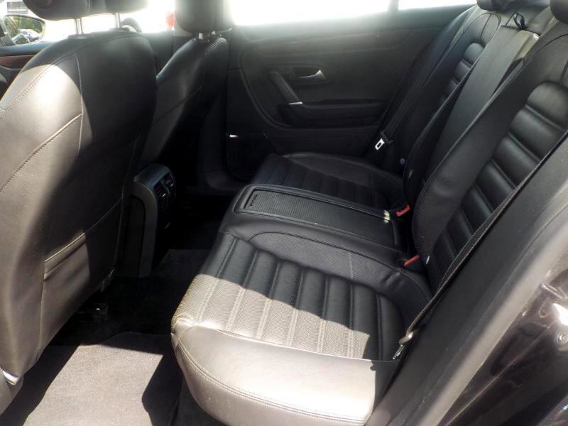 Used 2012 Volkswagen CC Executive image 22