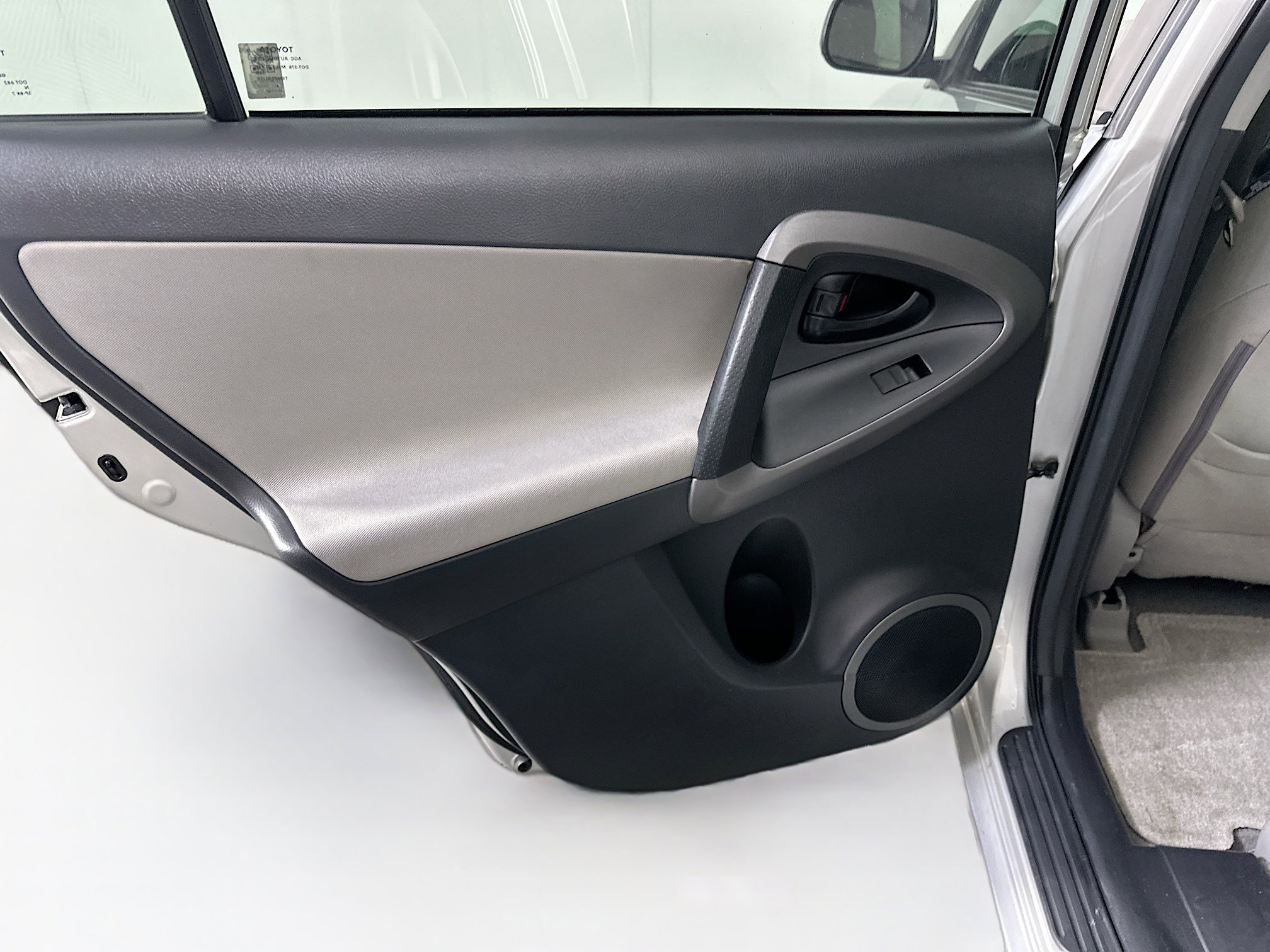Used 2012 Toyota RAV4 FWD w/ Value Pkg image 23