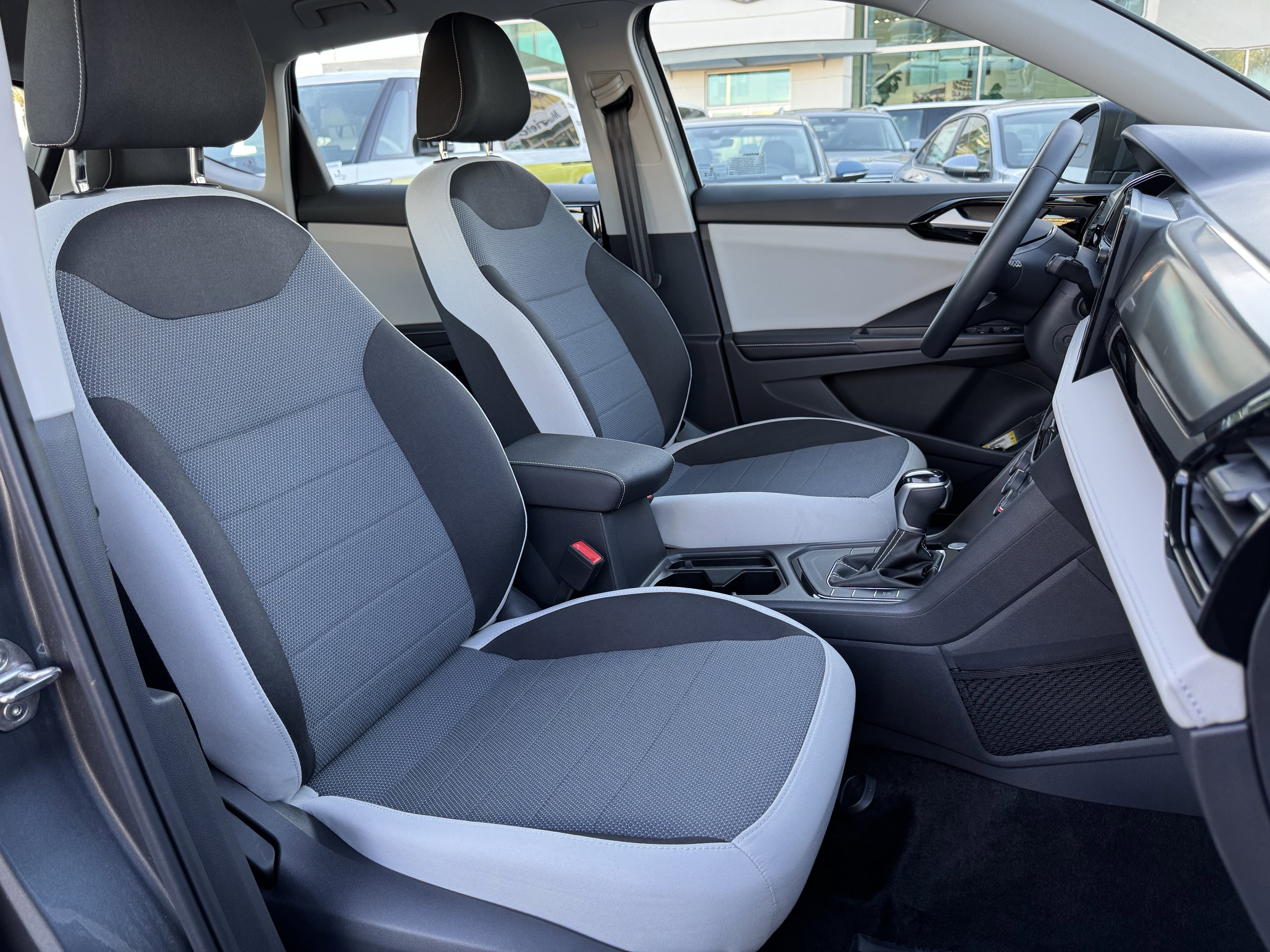 Used 2025 Volkswagen Taos S image 33