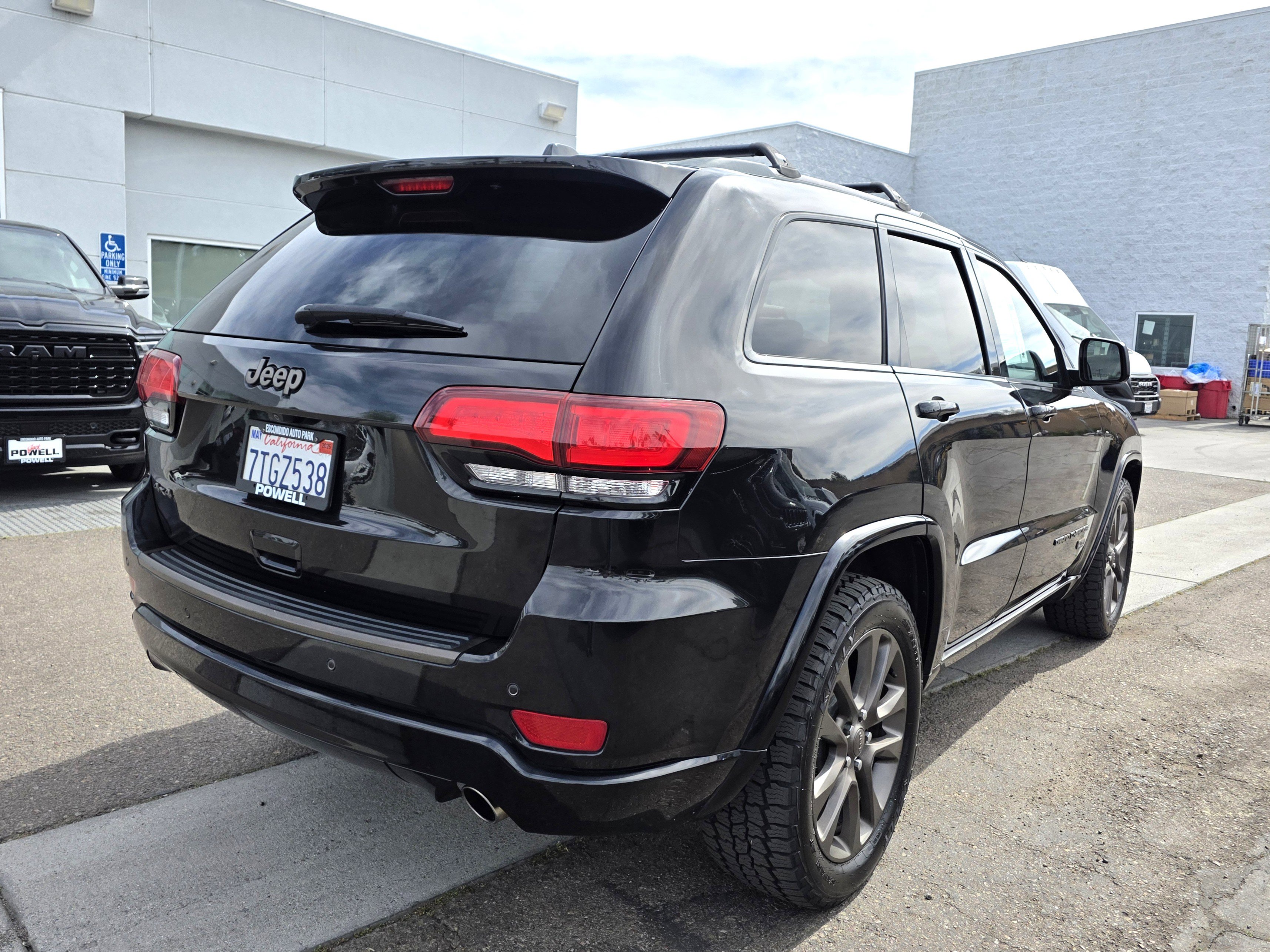 Used 2016 Jeep Grand Cherokee Limited 75th Anniversary image 5