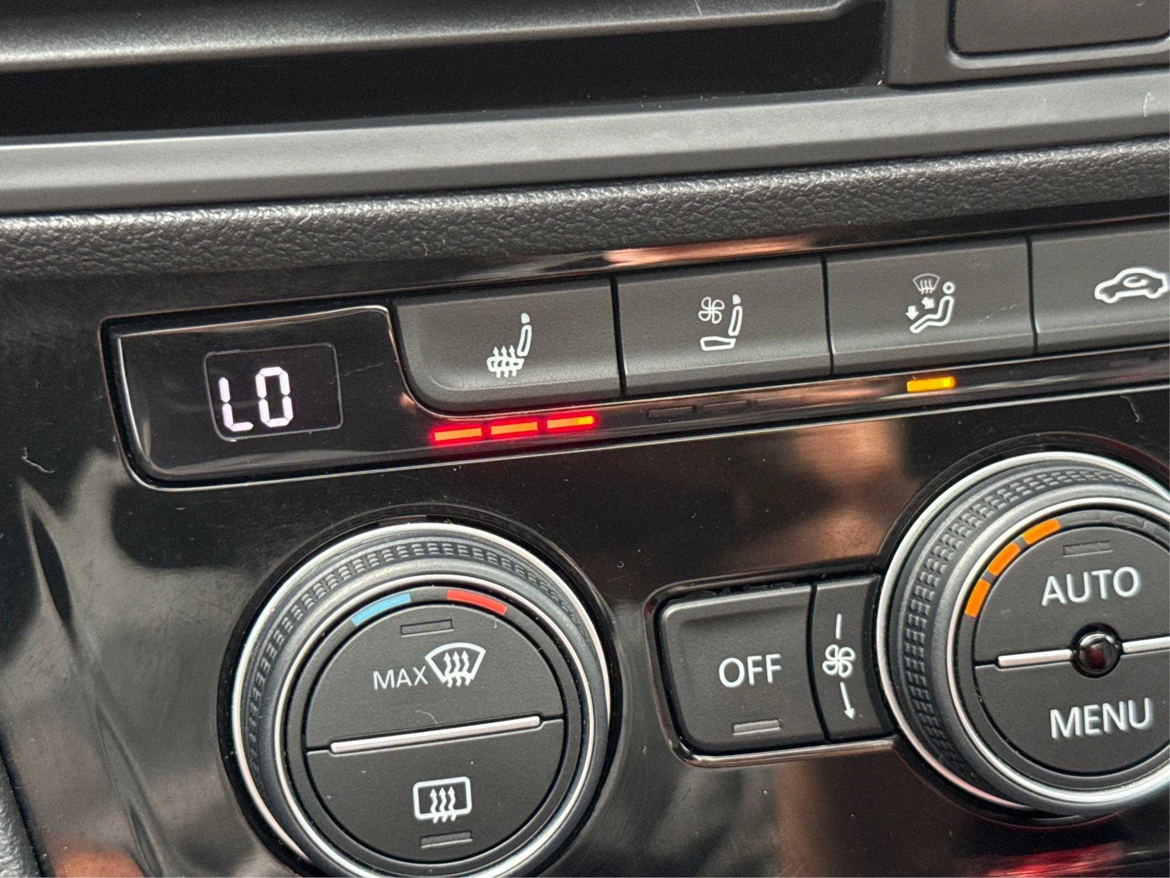 Used 2019 Volkswagen Jetta GLI Autobahn FWD image 43