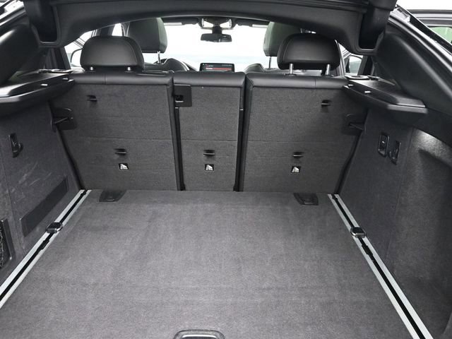 Used 2019 BMW X4 xDrive30i w/ Driving Assistance Package image 19