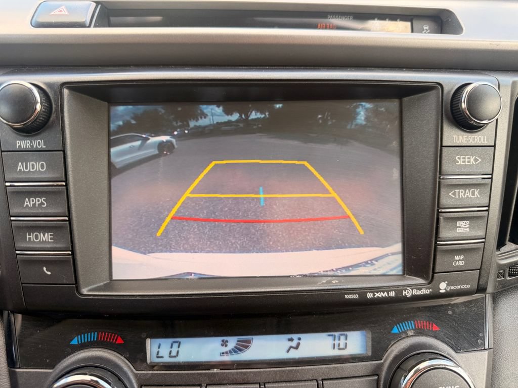 Used 2017 Toyota RAV4 XLE FWD image 16