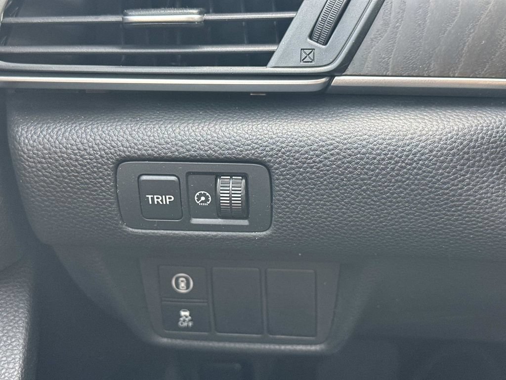 Used 2018 Honda Accord EX-L image 26