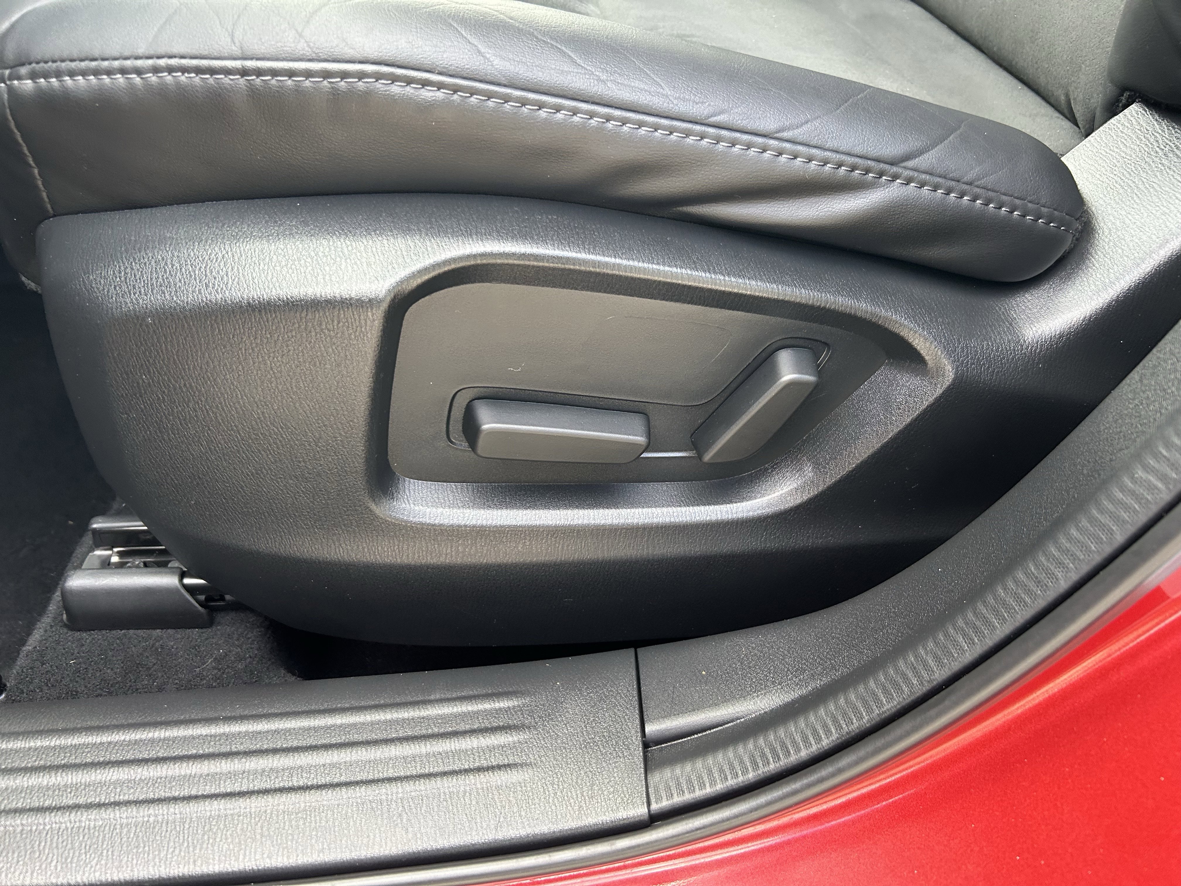 Used 2021 MAZDA CX-5 Touring image 22