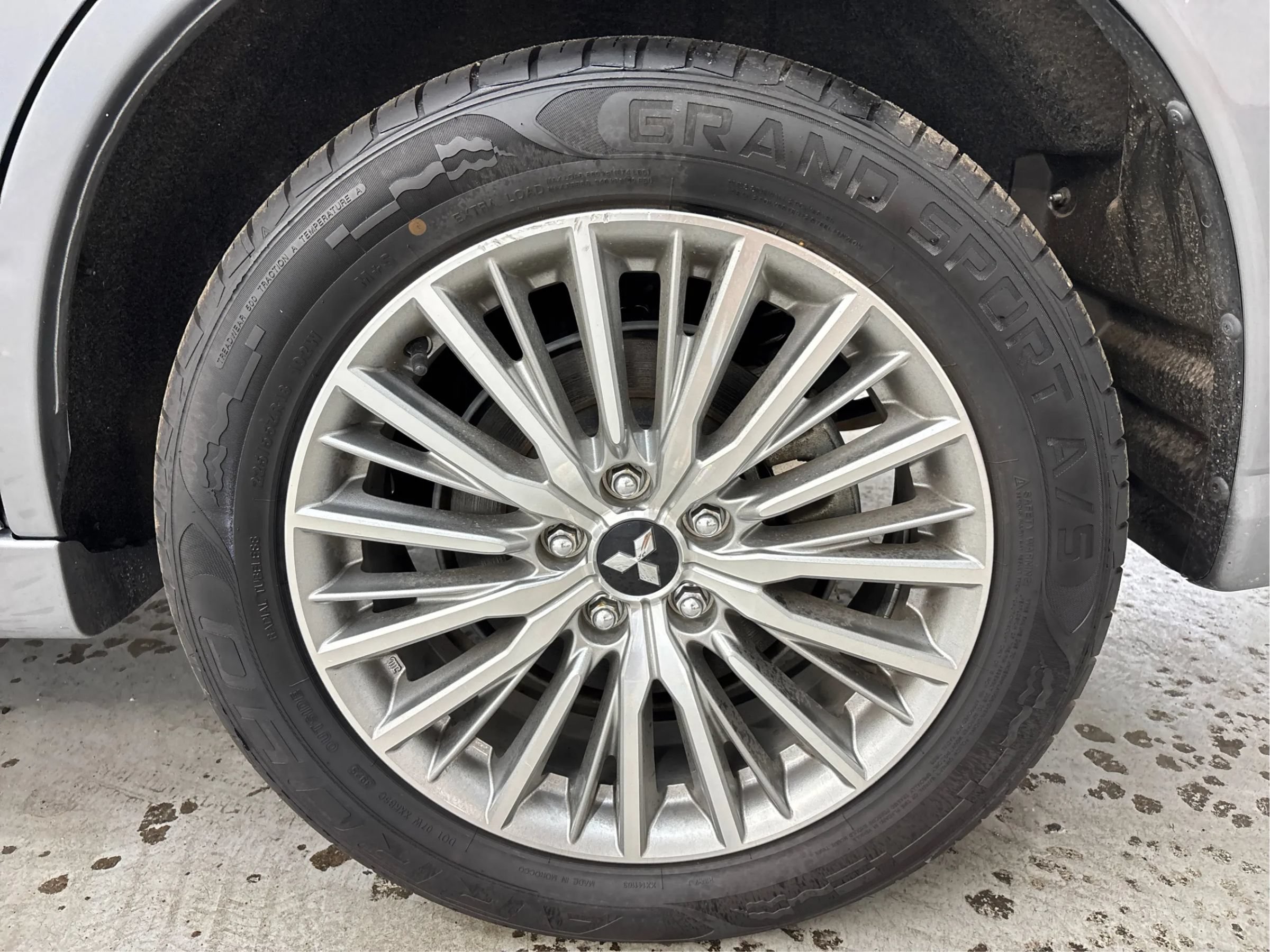 Used 2021 Mitsubishi Outlander SEL AWD/4WD image 29