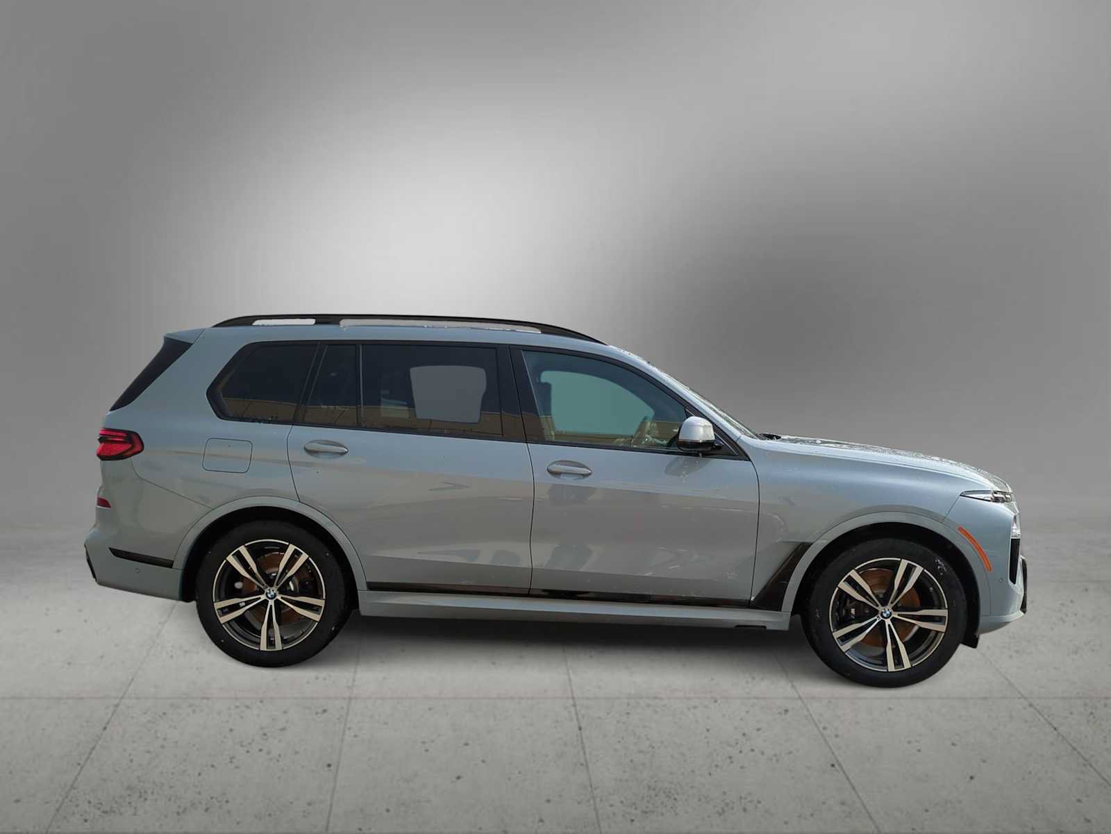 Used 2026 BMW X7 xDrive40i w/ M Sport Package AWD/4WD image 9