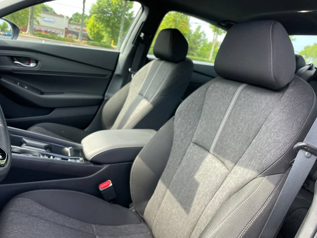 Used 2025 Honda Accord Sport image 24