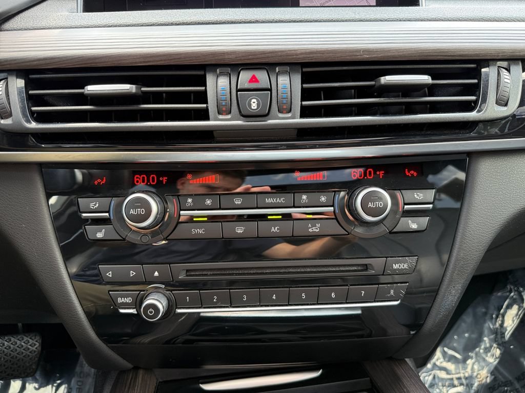 Used 2018 BMW X5 xDrive35i w/ M Sport Package AWD/4WD image 29