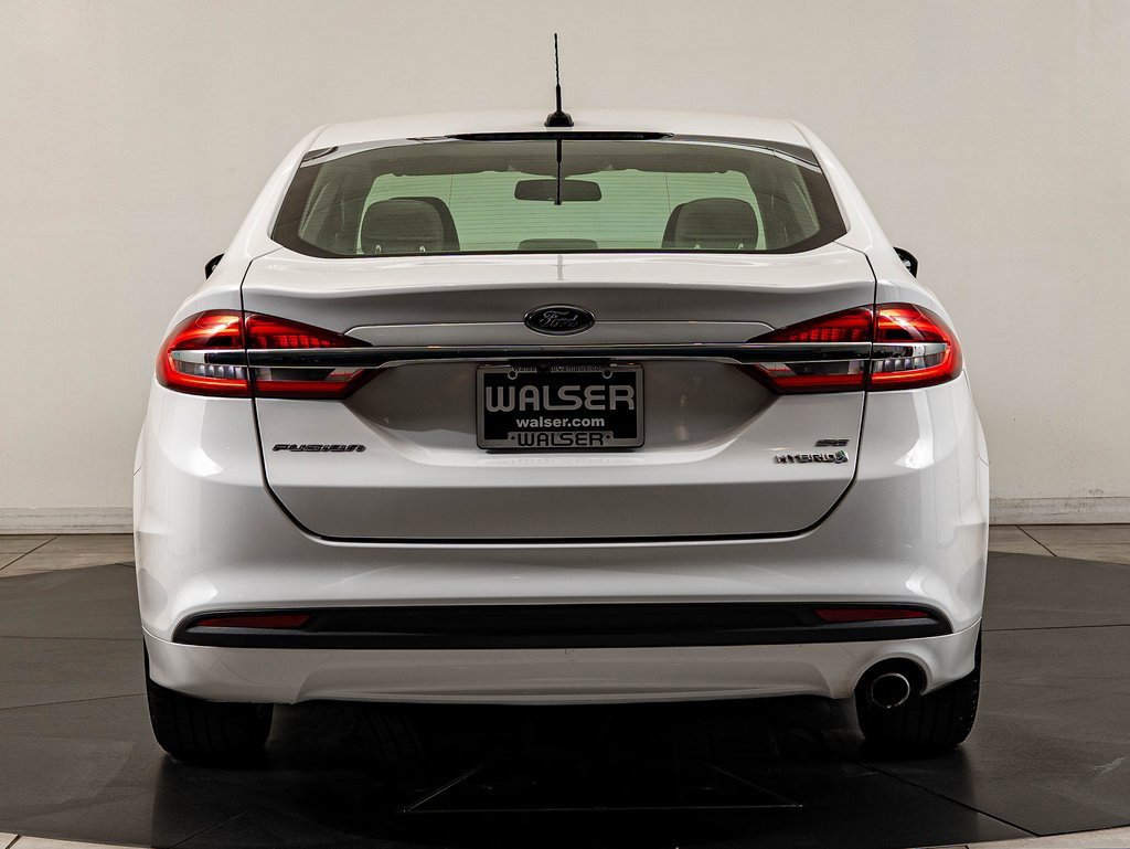 Used 2018 Ford Fusion SE image 7
