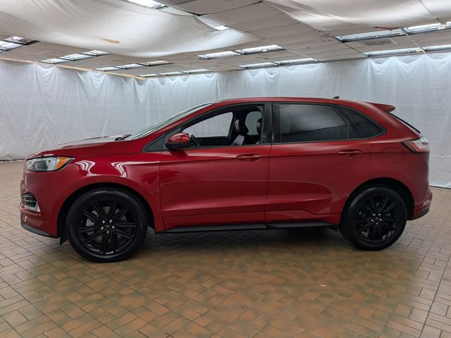 Used 2021 Ford Edge ST-Line w/ Cold Weather Package AWD/4WD image 4