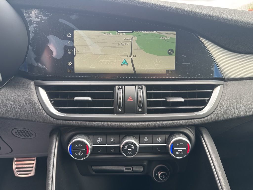 New 2026 Alfa Romeo Giulia AWD w/ Driving Assist Package image 15