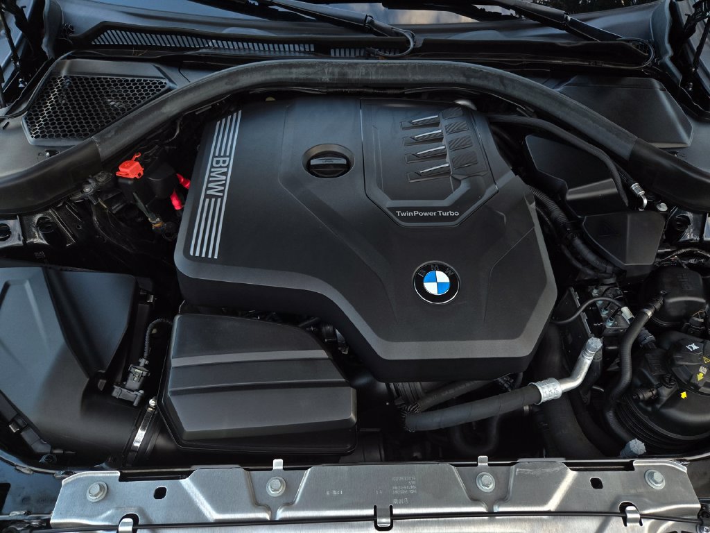 Used 2023 BMW 230i Coupe w/ Convenience Package RWD image 33