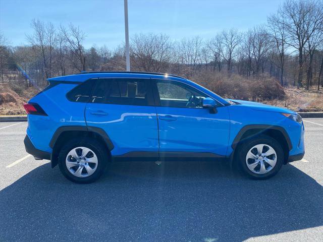 Certified 2020 Toyota RAV4 LE AWD/4WD image 6
