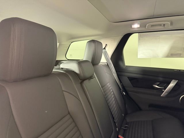 Certified 2025 Land Rover Discovery Sport S image 31