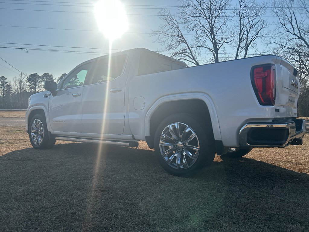Used 2022 GMC Sierra 1500 Denali w/ Denali Reserve Package image 12