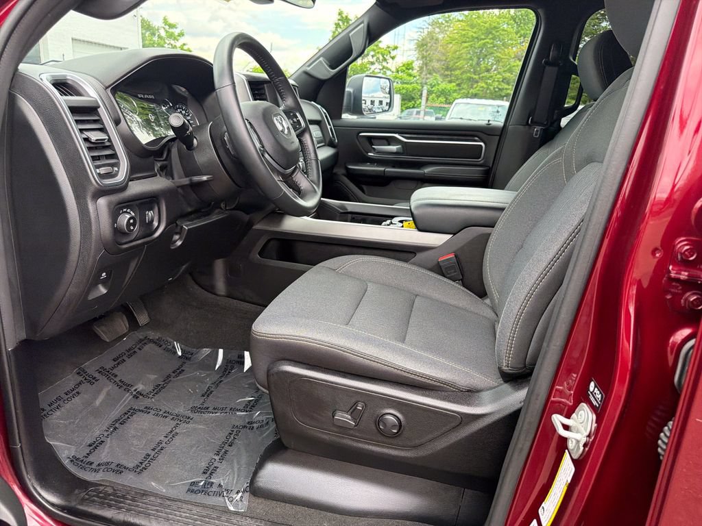 Used 2024 RAM 1500 Big Horn AWD/4WD image 11