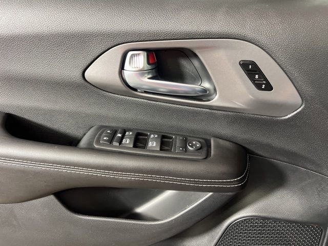 New 2026 Chrysler Pacifica Select image 27