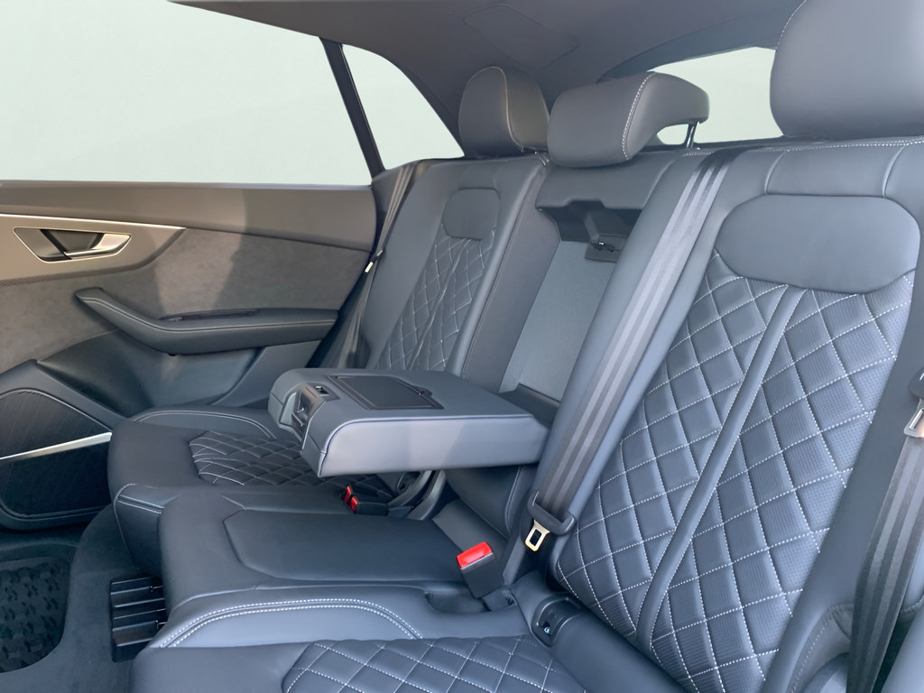 New 2026 Audi SQ8 Premium Plus AWD/4WD image 41