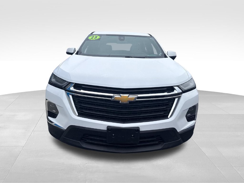 Used 2023 Chevrolet Traverse LS FWD image 9