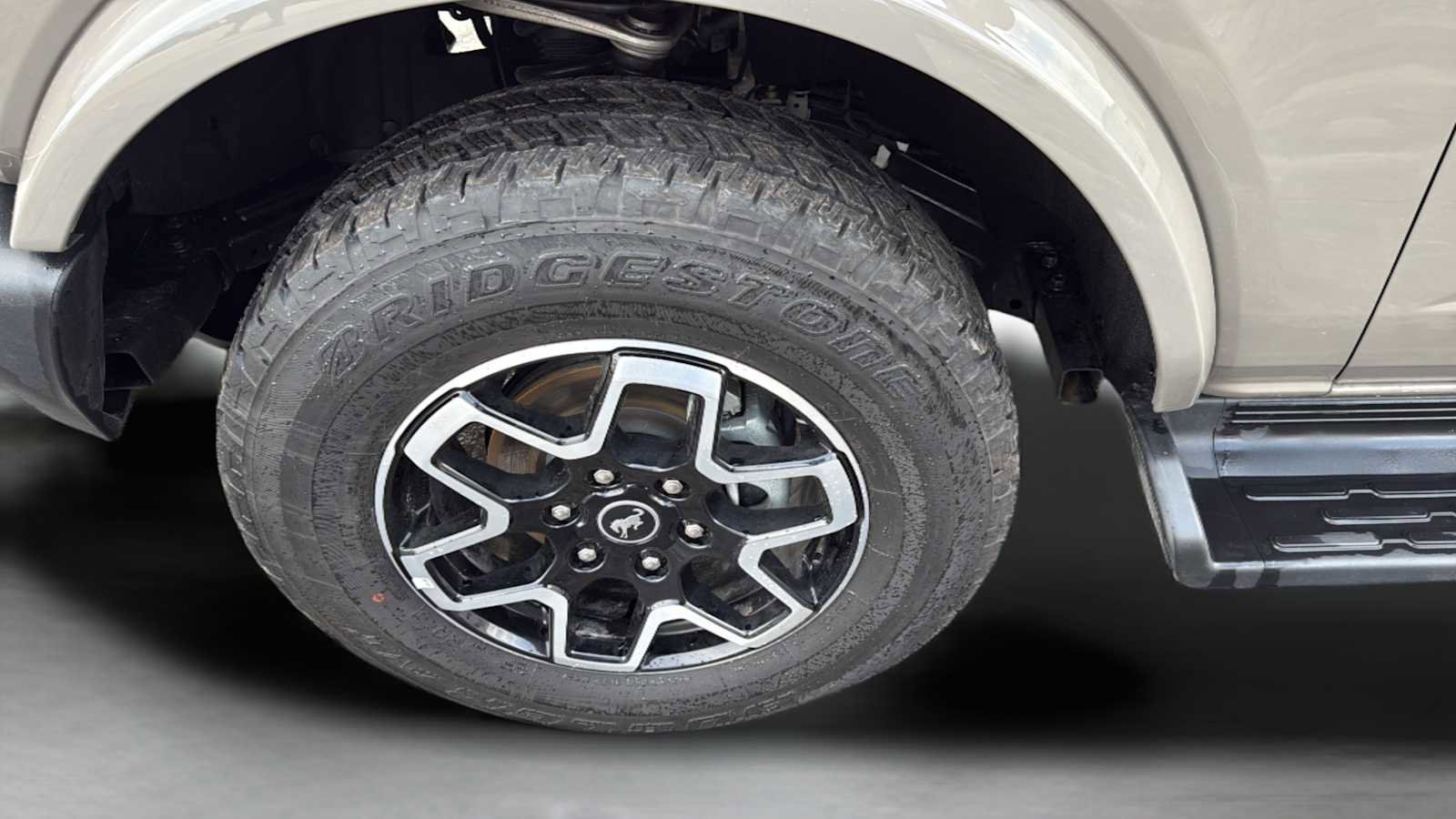 Used 2025 Ford Bronco Outer Banks image 45