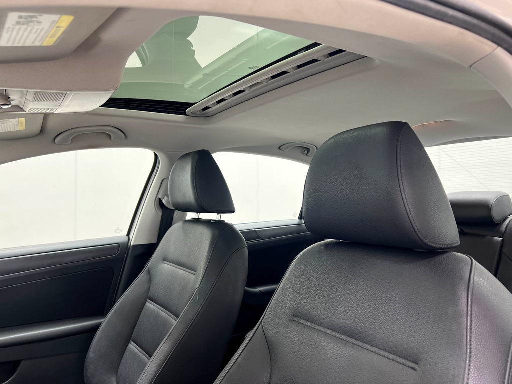 Used 2012 Volkswagen Jetta SE FWD image 11