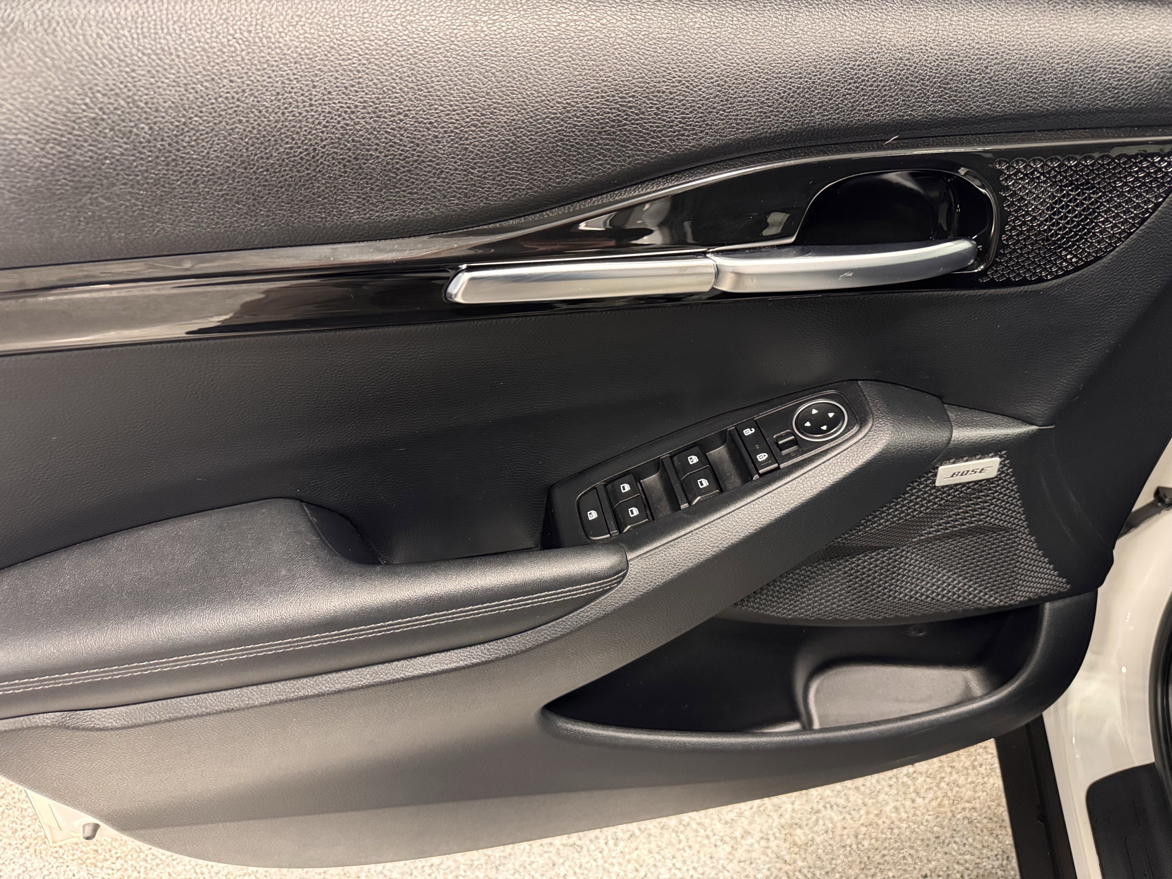 Certified 2023 Kia Seltos SX w/ SX Sunroof Package image 22