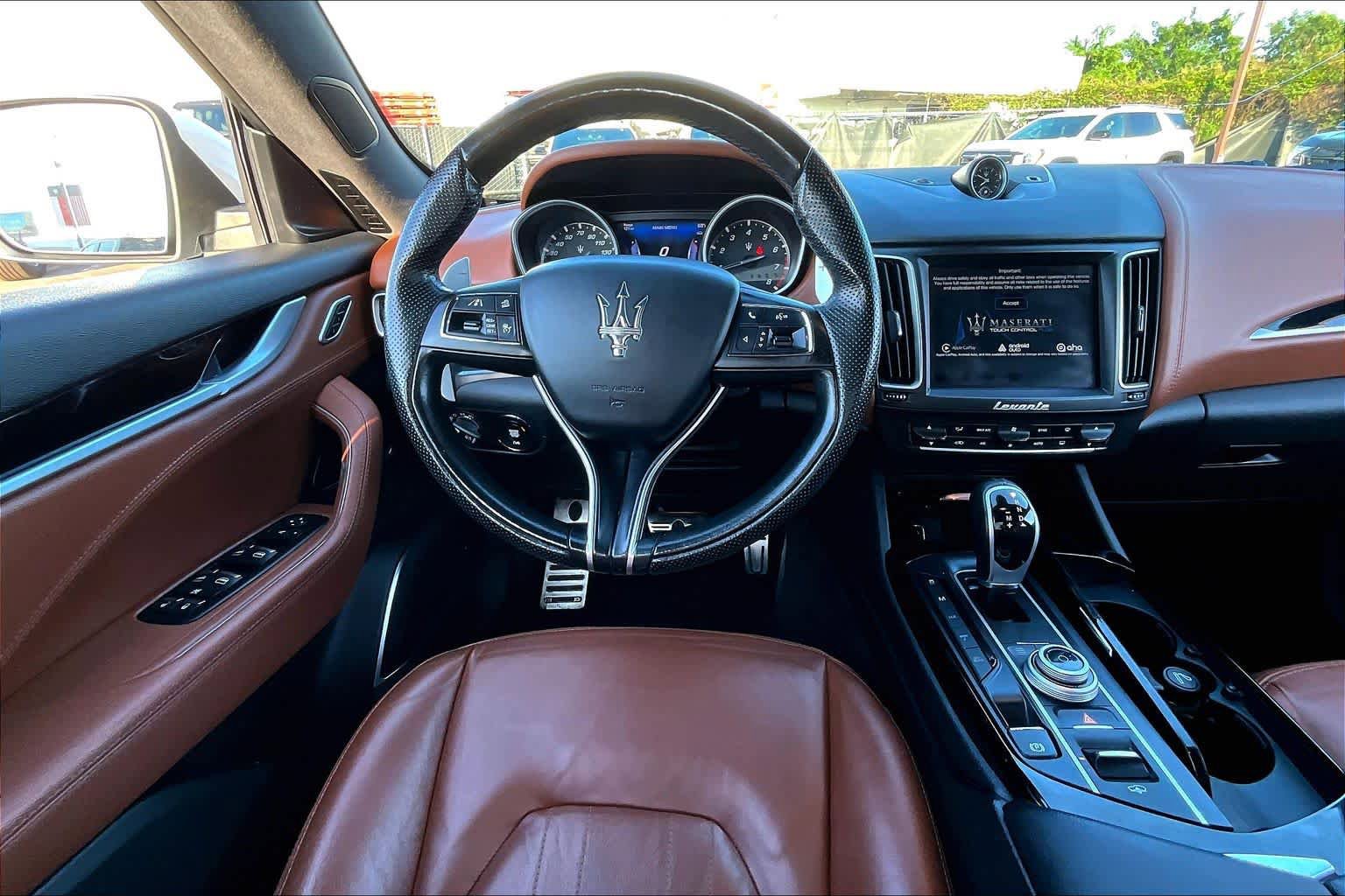 Used 2017 Maserati Levante w/ Sport Package AWD/4WD image 6
