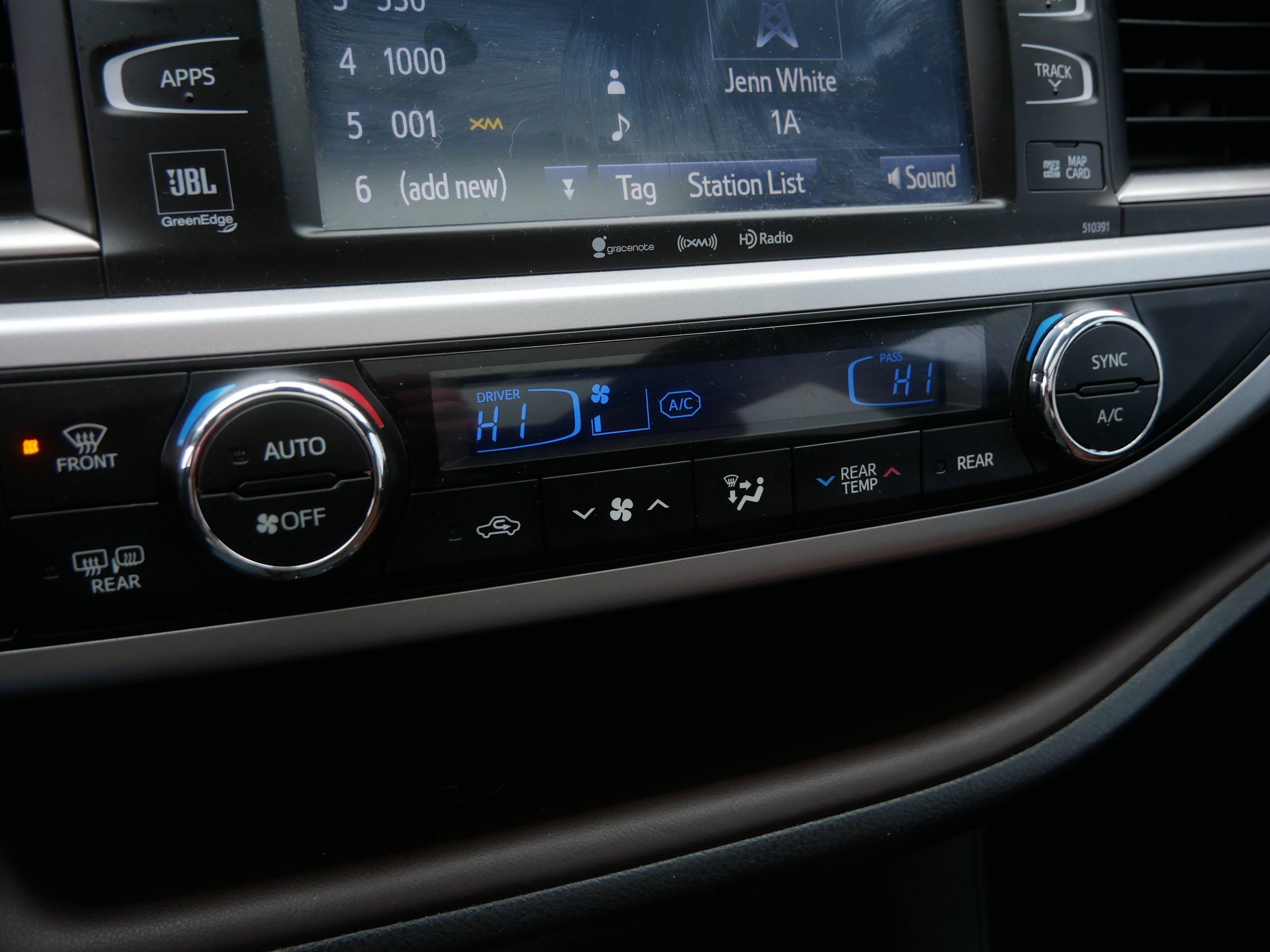 Used 2019 Toyota Highlander Limited AWD/4WD image 33