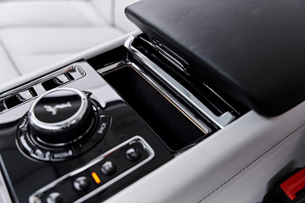 Used 2026 Rolls-Royce Ghost AWD/4WD image 91