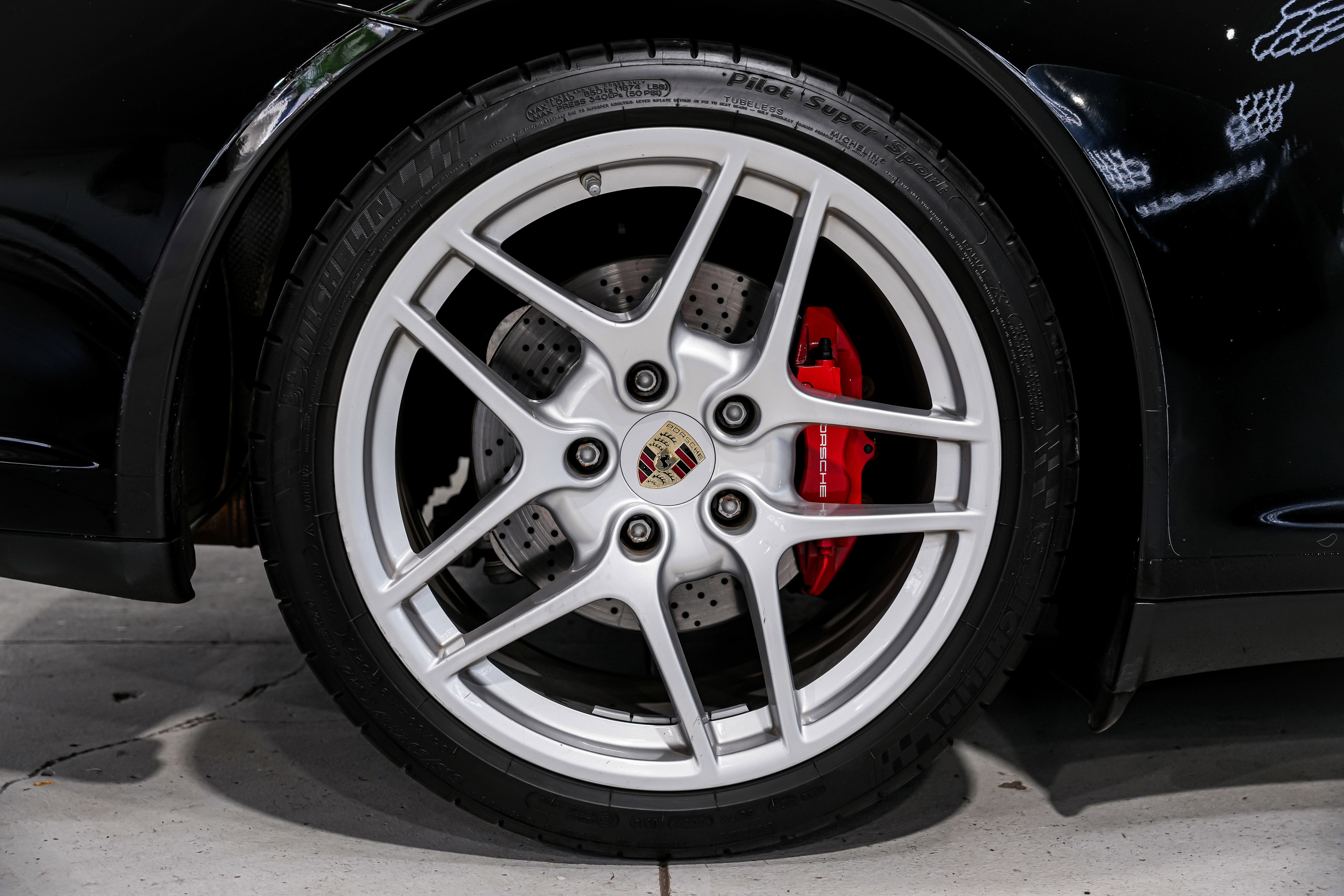 Used 2011 Porsche 911 Carrera 4S image 46