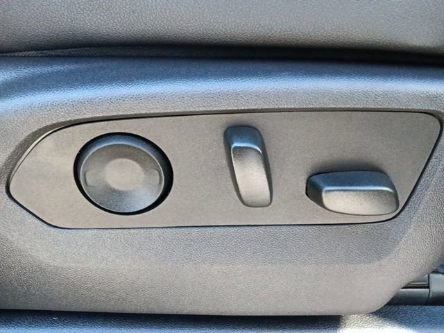 Used 2023 Chevrolet Silverado 1500 ZR2 w/ Technology Package image 32