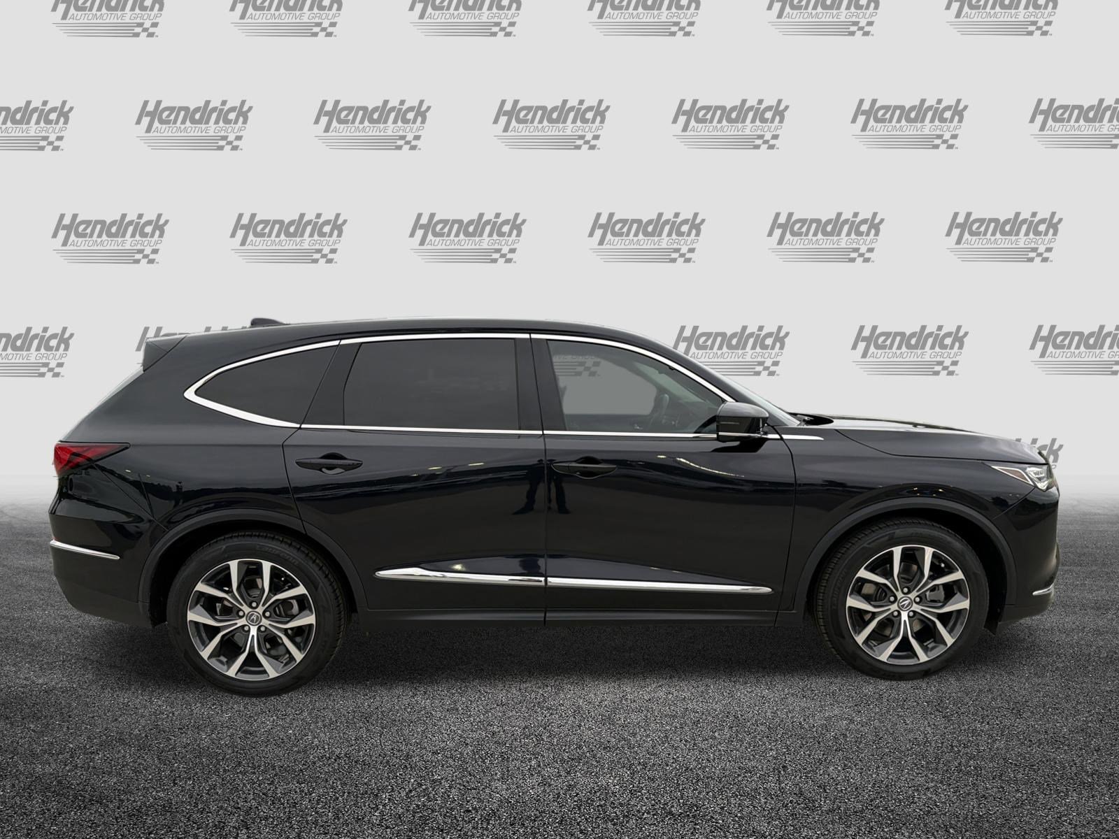 Used 2023 Acura MDX FWD w/ Technology Package image 11