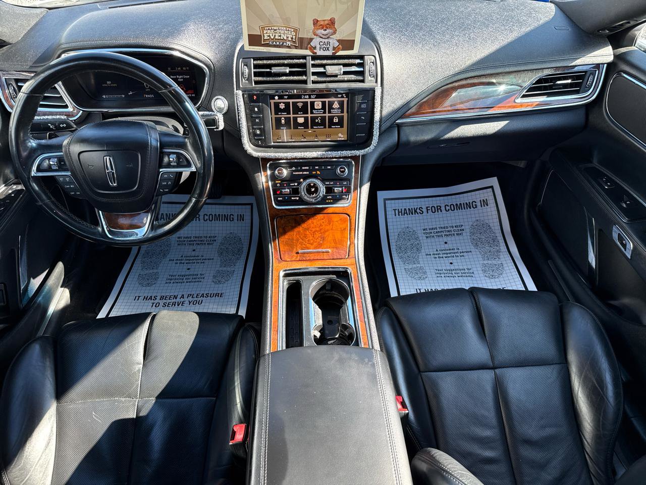 Used 2017 Lincoln Continental Select image 21