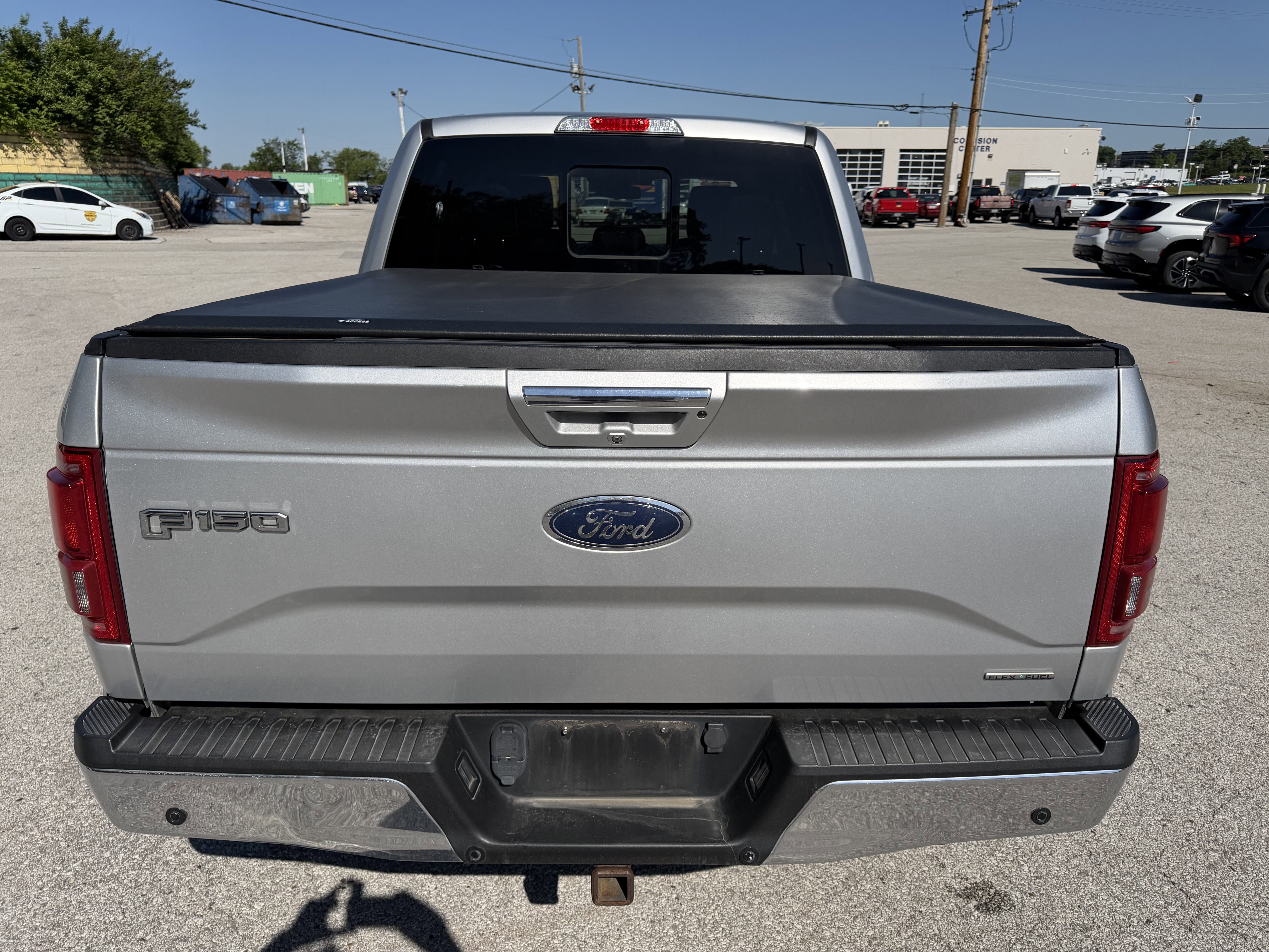 Used 2015 Ford F150 Lariat w/ Equipment Group 502A Luxury AWD/4WD image 6