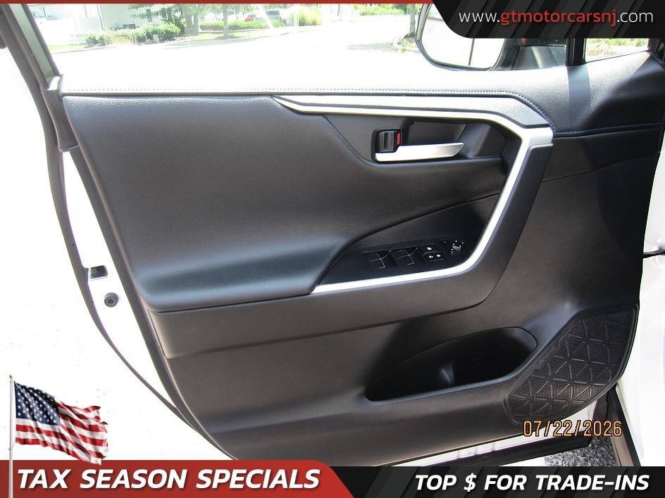 Used 2021 Toyota RAV4 XSE AWD/4WD image 20