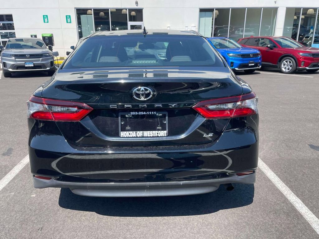 Used 2021 Toyota Camry LE w/ Convenience Package image 6