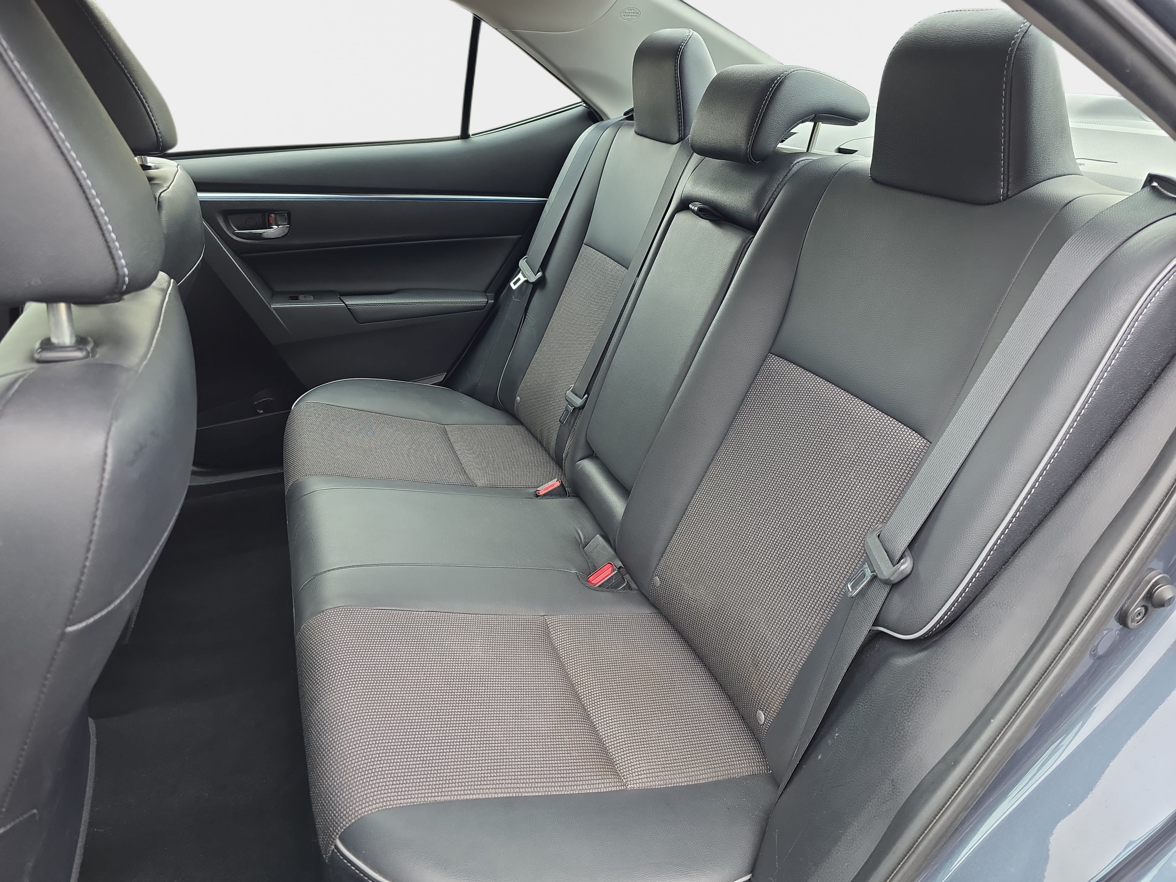 Used 2015 Toyota Corolla S FWD image 11