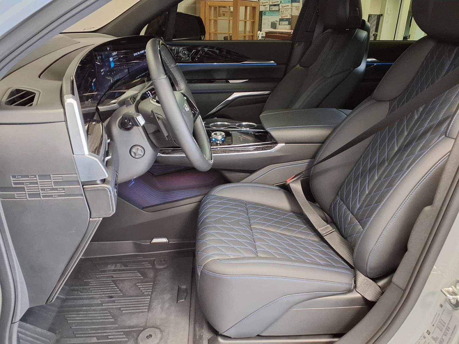 Certified 2026 Cadillac Escalade IQL Luxury AWD/4WD image 20